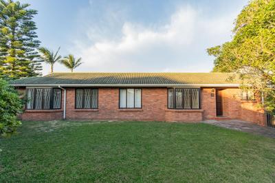 Townhouse For Sale in Lorraine, Port Elizabeth