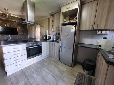 Townhouse For Sale in Lorraine, Port Elizabeth