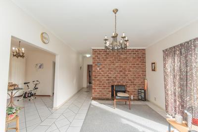 House For Sale in Walmer Downs, Gqeberha