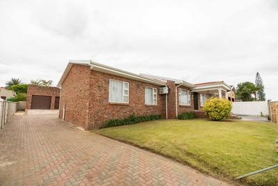 House For Sale in Rowallan Park, Port Elizabeth