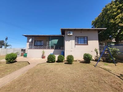 House For Sale in Mosel, Uitenhage